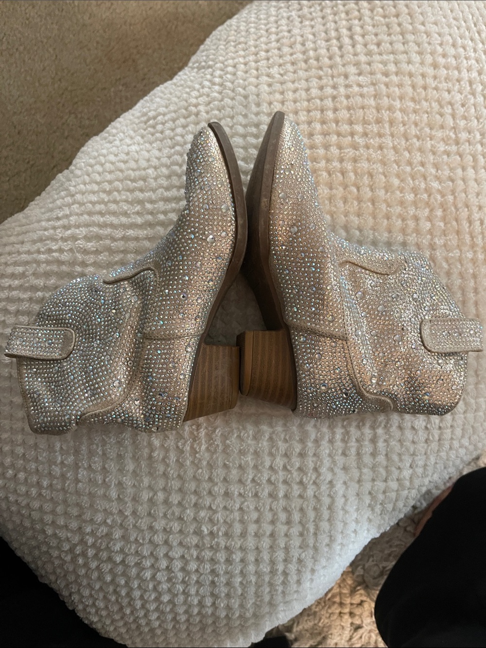 Boots - Picture 5 of 6